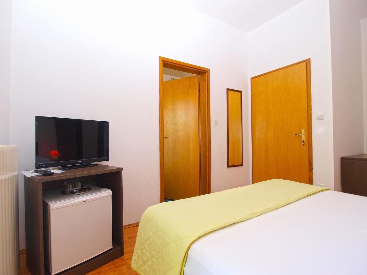 Rooms Ivica 1452 Fažana Exterior foto
