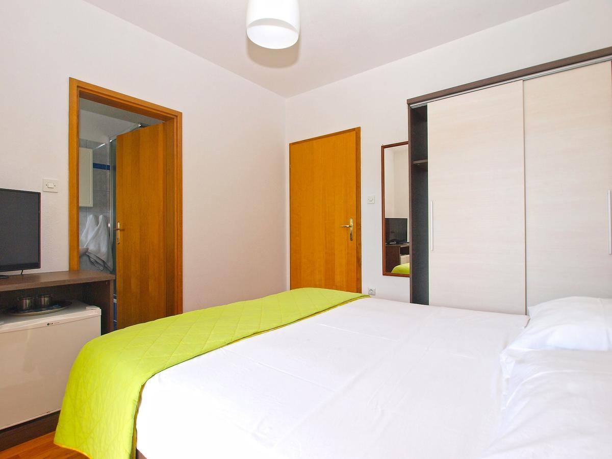 Rooms Ivica 1452 Fažana Exterior foto