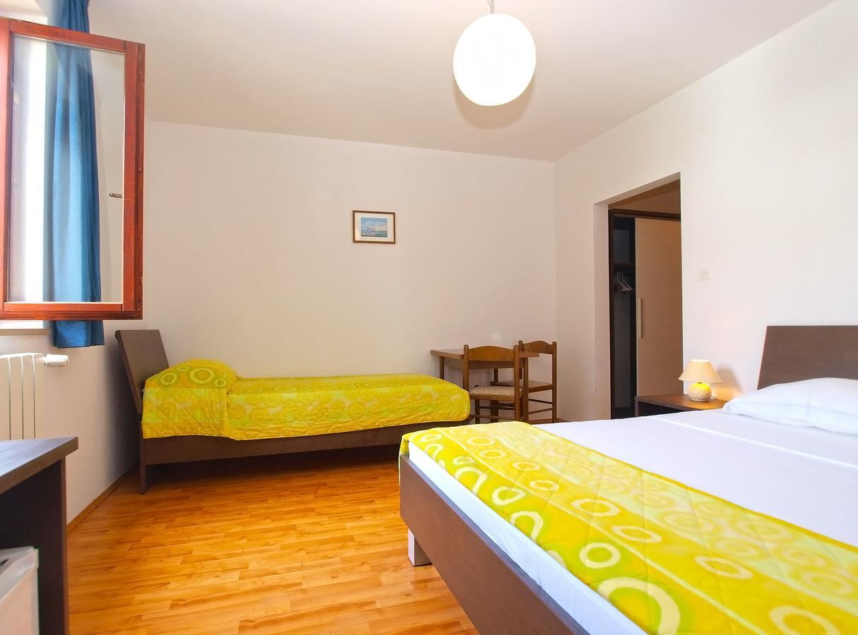 Rooms Ivica 1452 Fažana Exterior foto